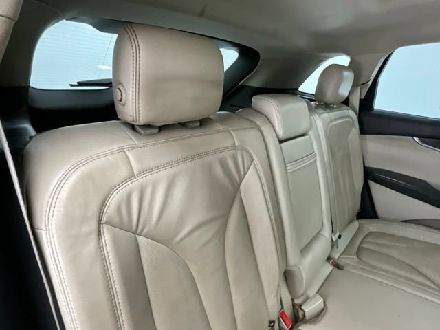Used 2017 Lincoln MKX Select w/ Select Plus Package FWD image 17