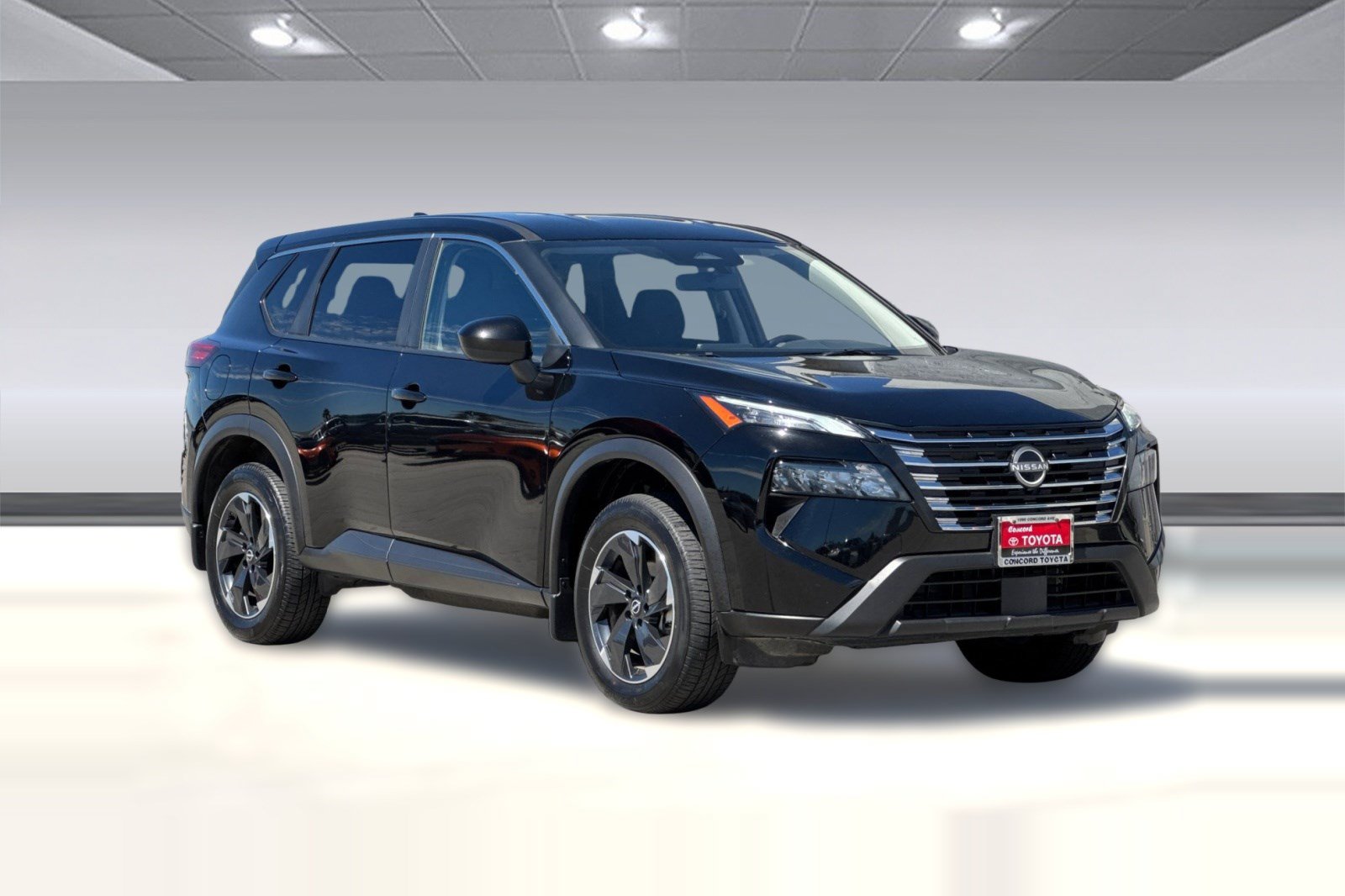 Used 2025 Nissan Rogue SV AWD/4WD image 7
