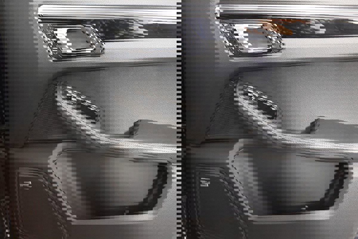 Used 2017 Porsche Macan S image 45