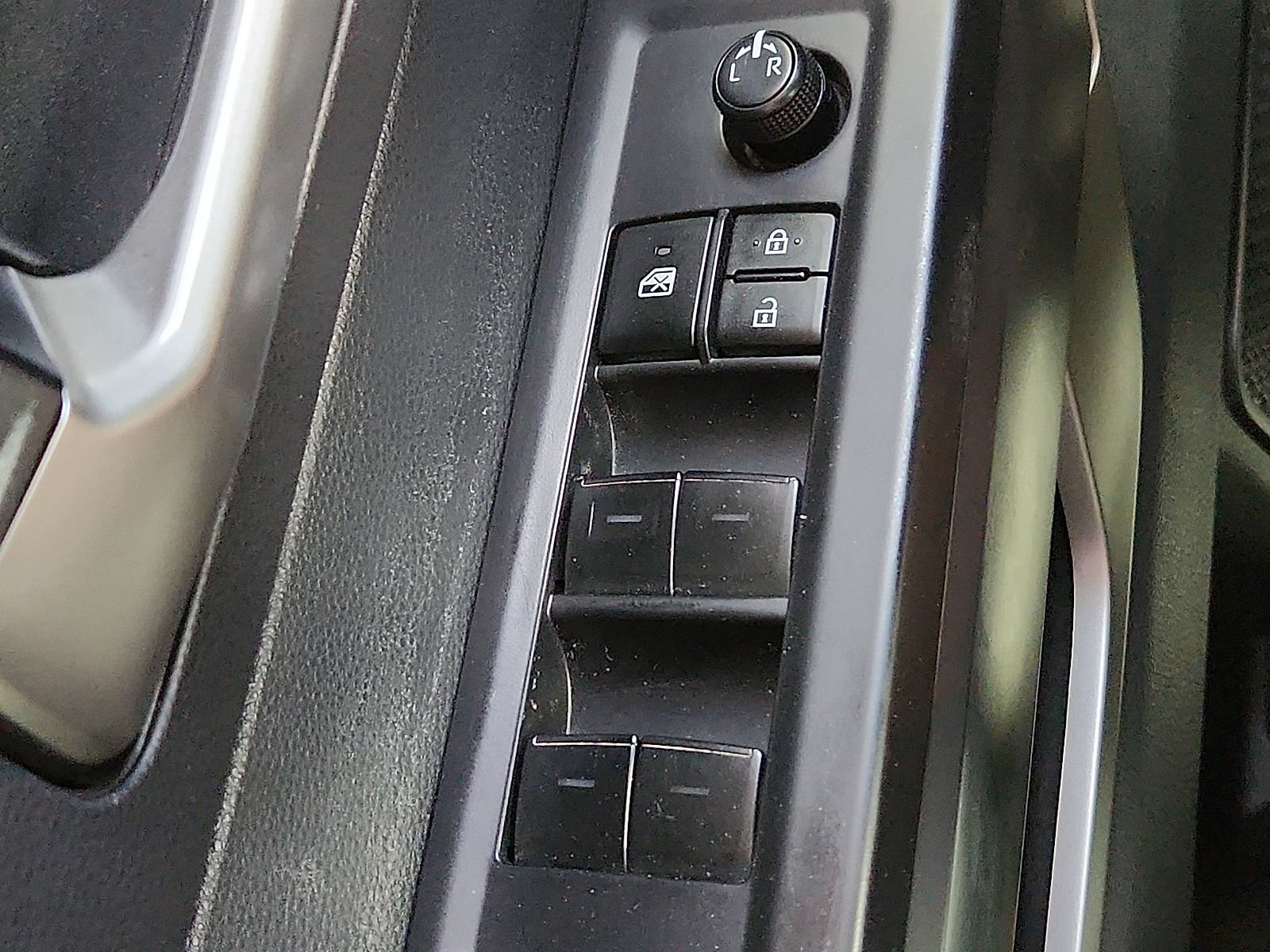Used 2023 Toyota Tundra SR5 AWD/4WD image 21