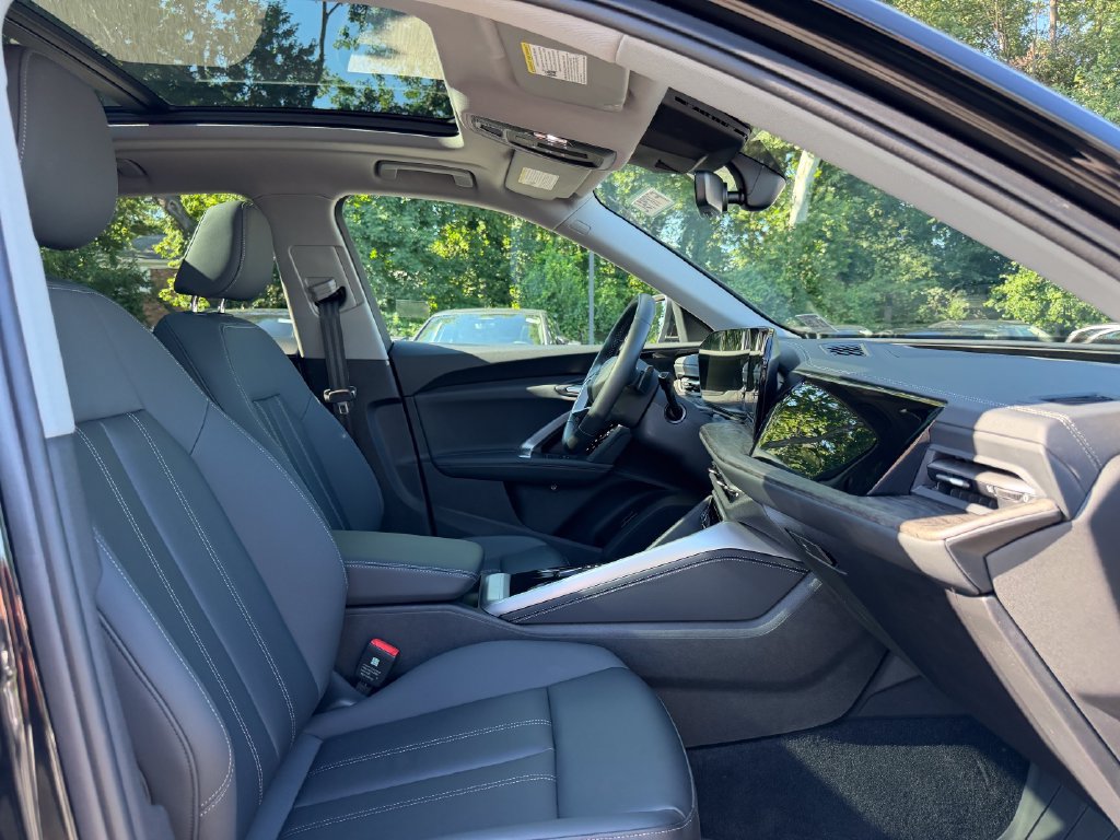 Certified 2025 Audi Q5 Premium w/ Convenience Package AWD/4WD image 19