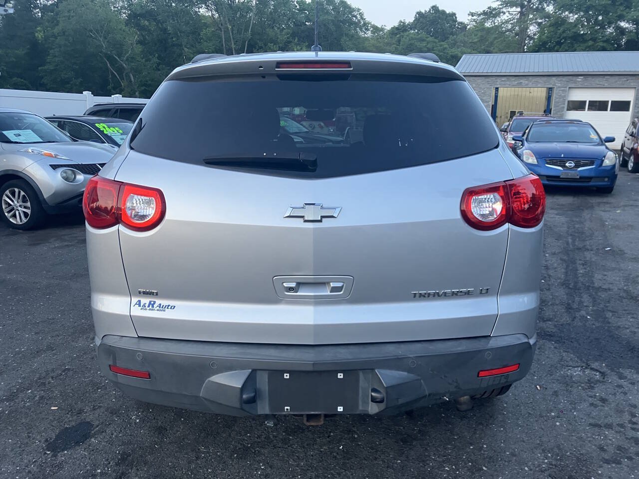 Used 2010 Chevrolet Traverse LT AWD/4WD image 8