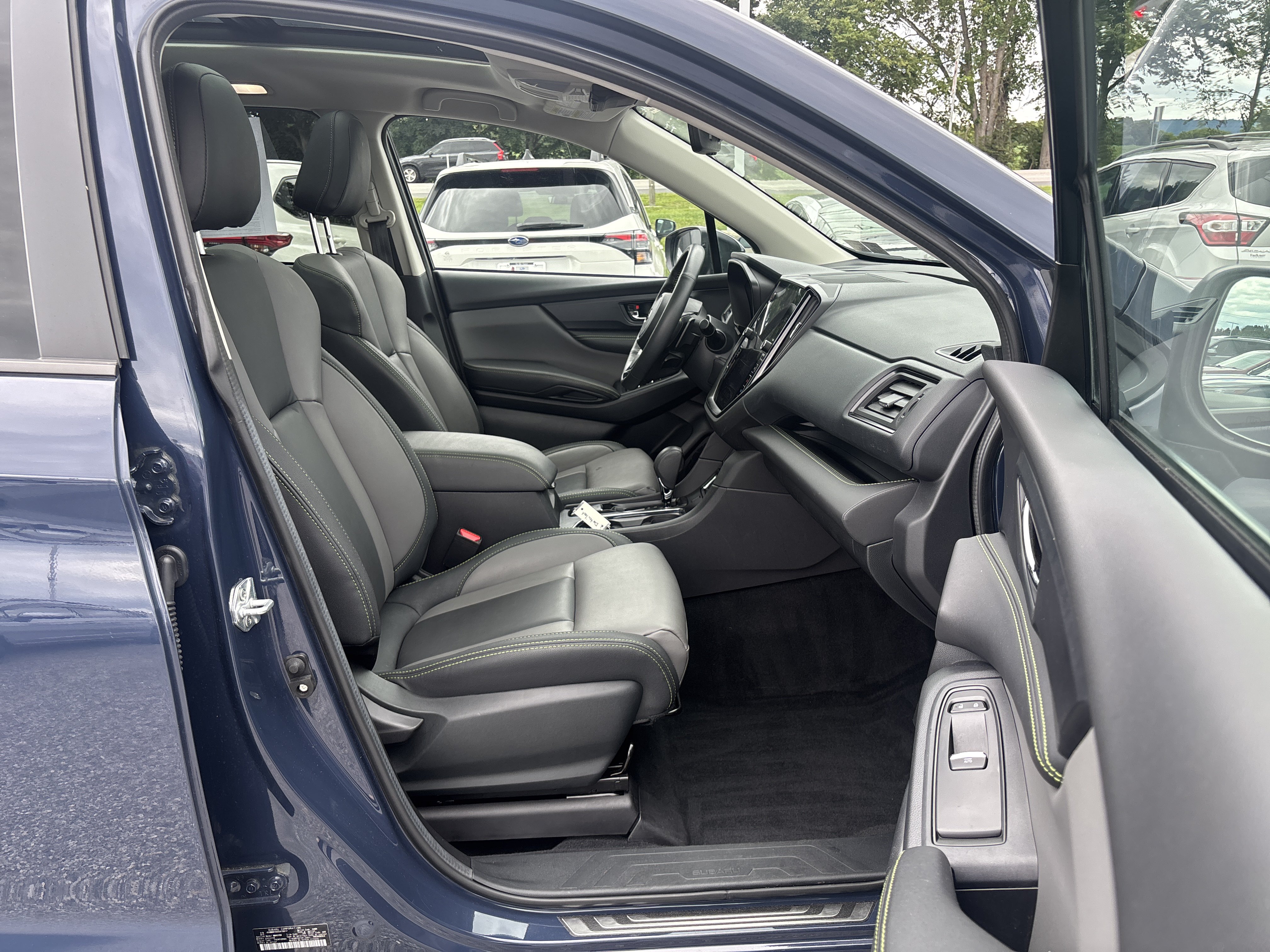 Used 2025 Subaru Ascent Onyx Edition AWD/4WD image 25