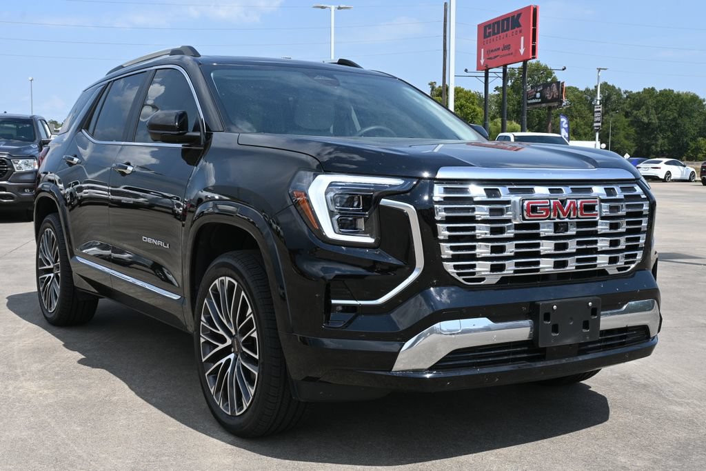 Used 2026 GMC Terrain Denali w/ LPO, Floor Liner Package AWD/4WD image 2