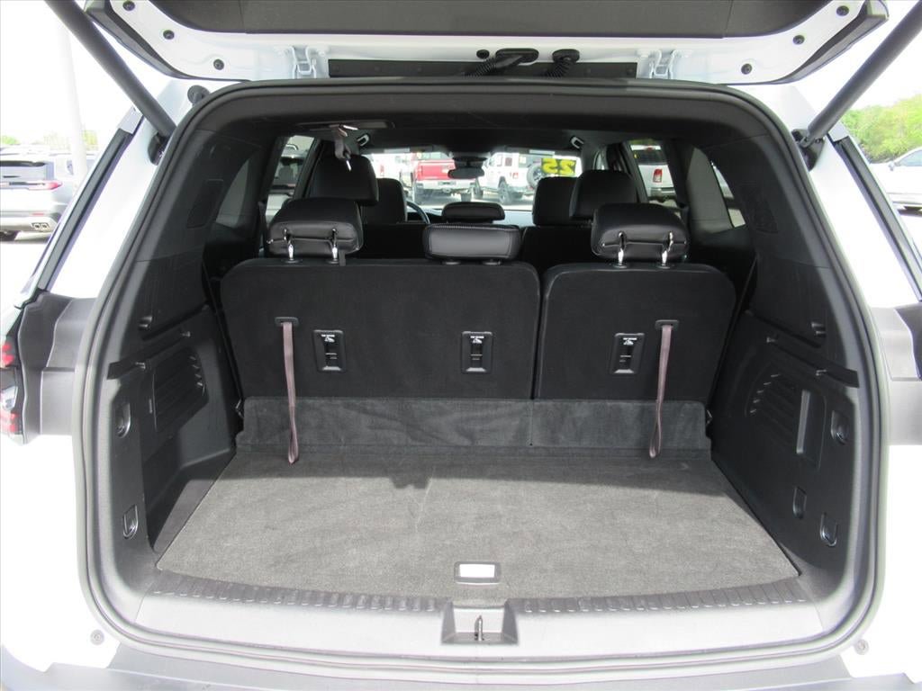 Used 2025 GMC Acadia Elevation FWD image 31