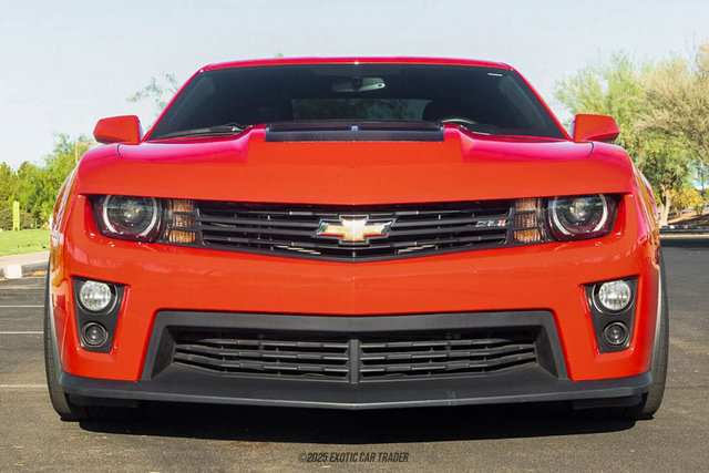Used 2013 Chevrolet Camaro ZL1 RWD image 13