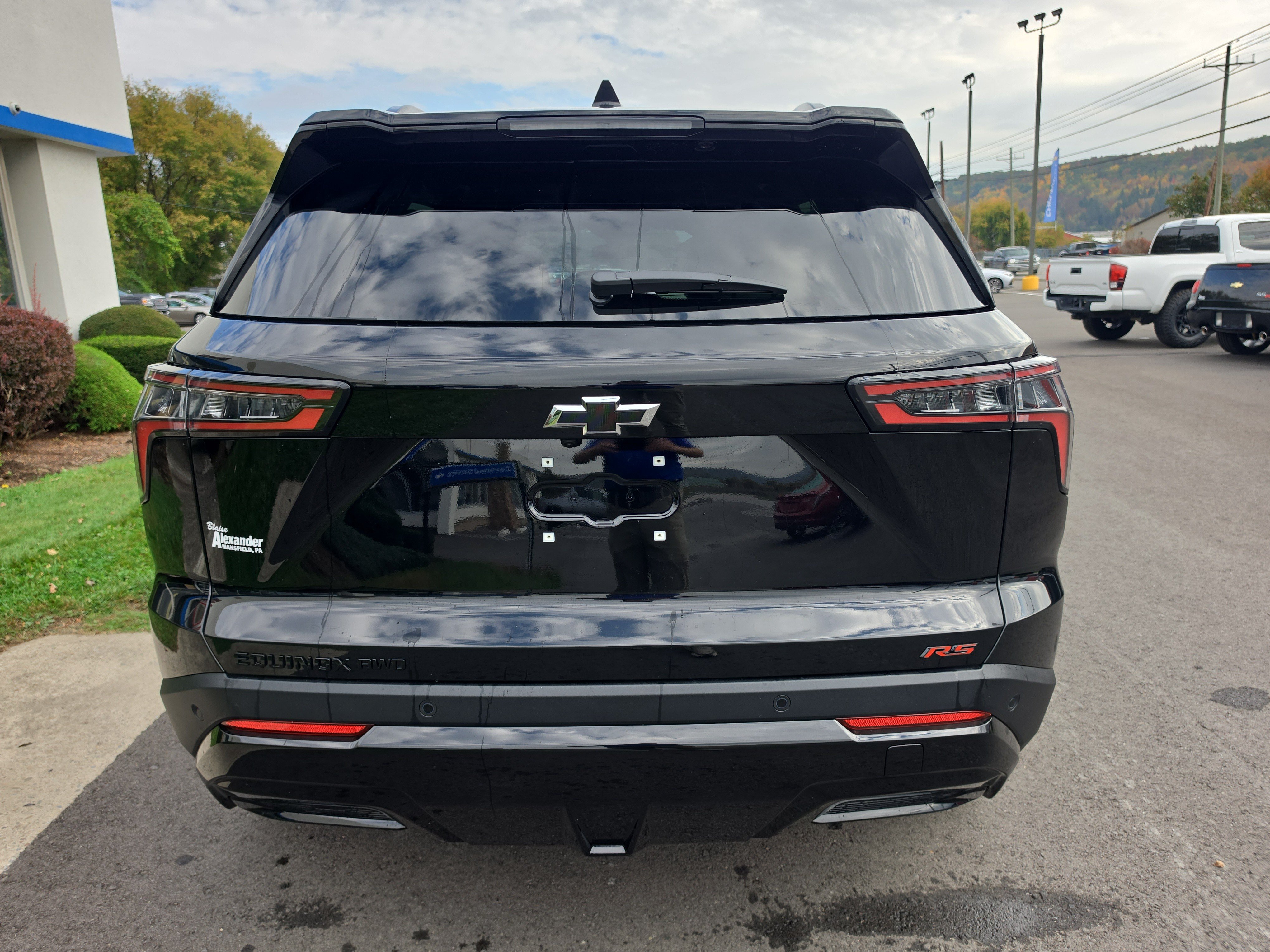 New 2027 Chevrolet Equinox RS AWD/4WD image 4