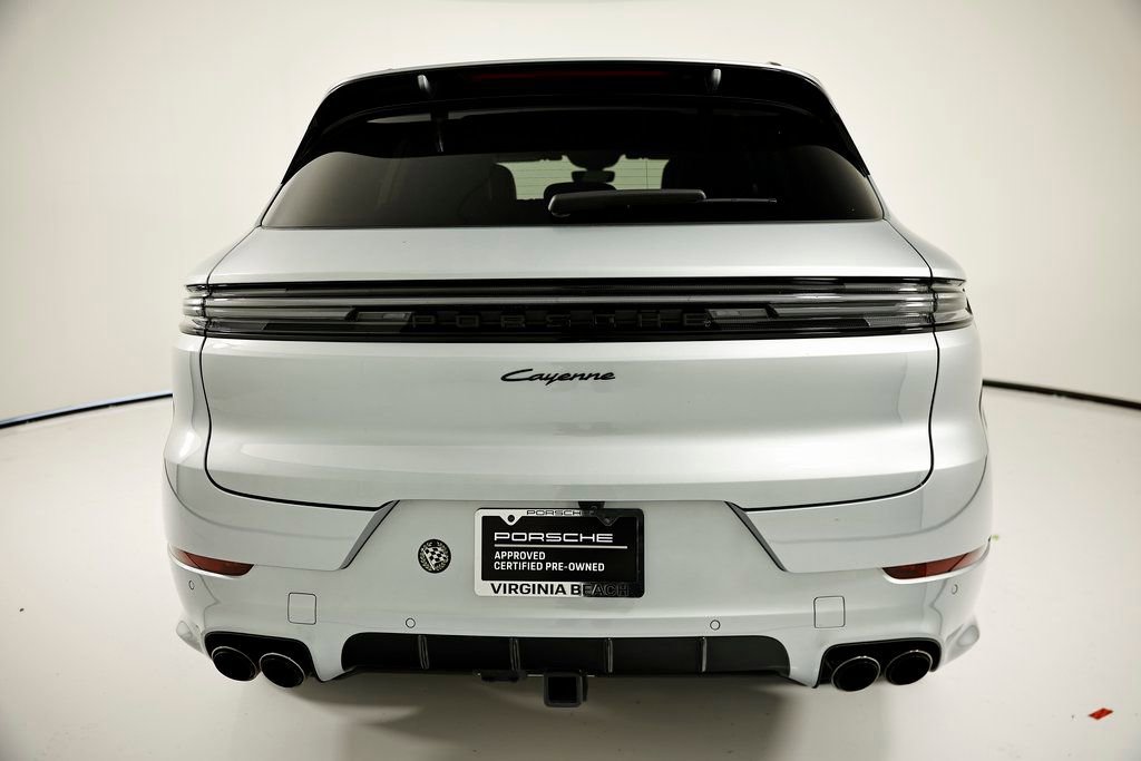 Certified 2025 Porsche Cayenne AWD/4WD image 6