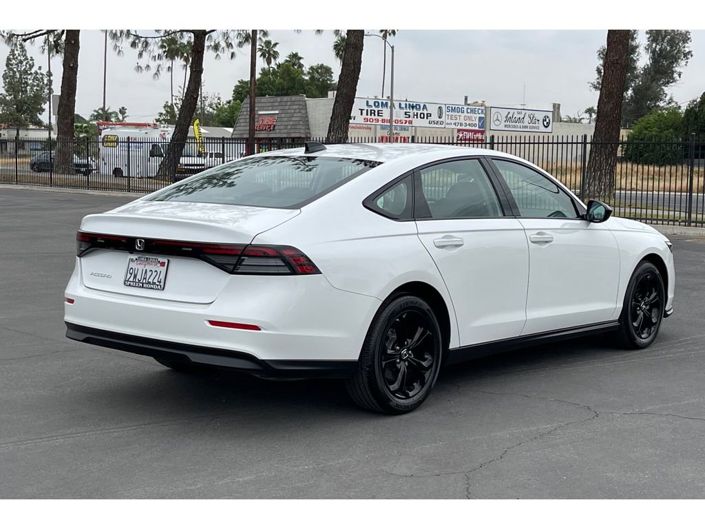 Certified 2025 Honda Accord SE image 6