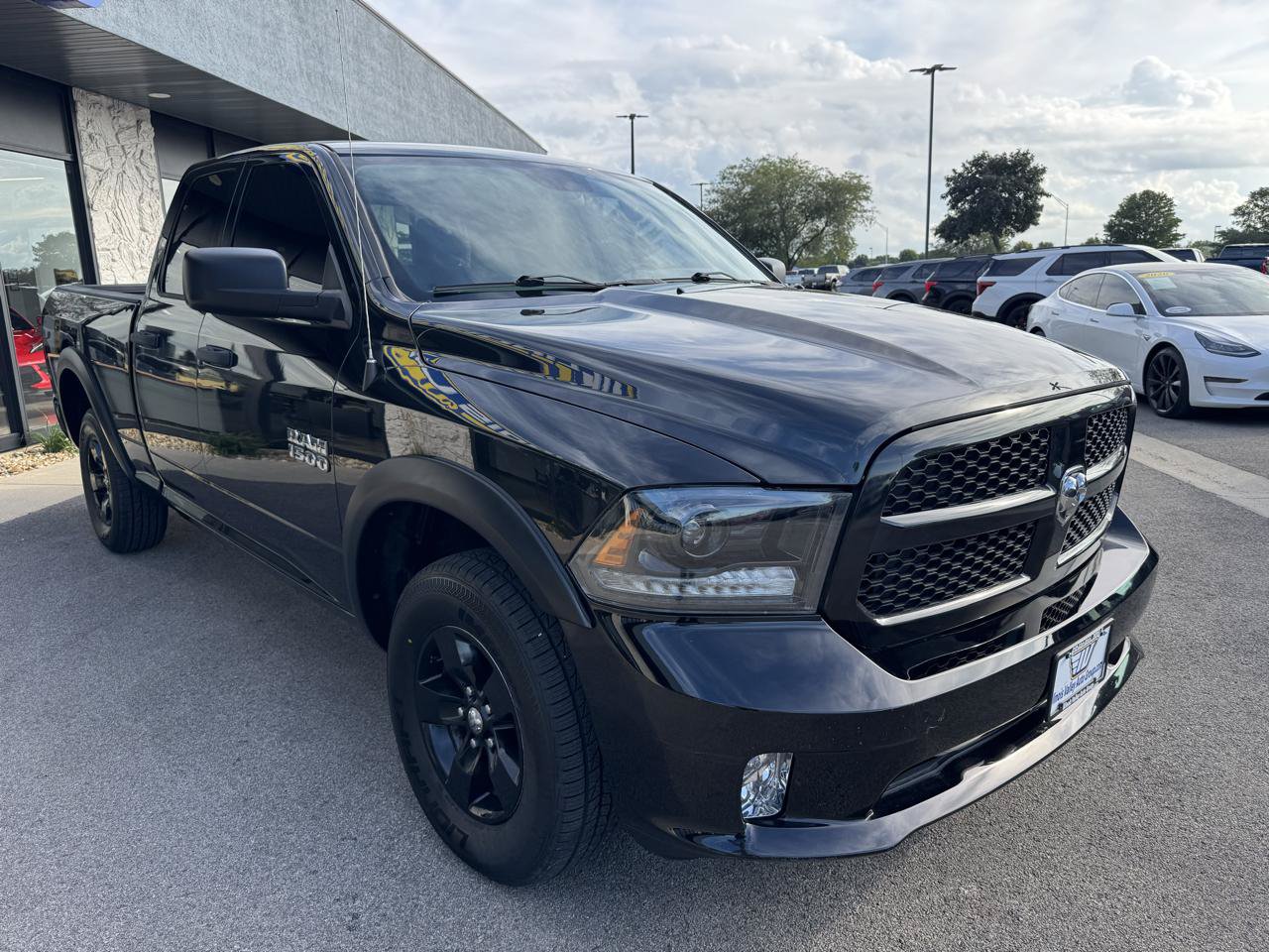 Used 2018 RAM 1500 ST AWD/4WD image 10