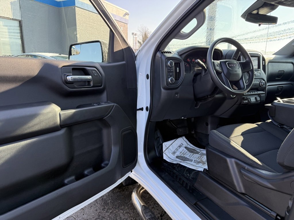 Used 2023 GMC Sierra 1500 Pro w/ Pro Value Package image 11