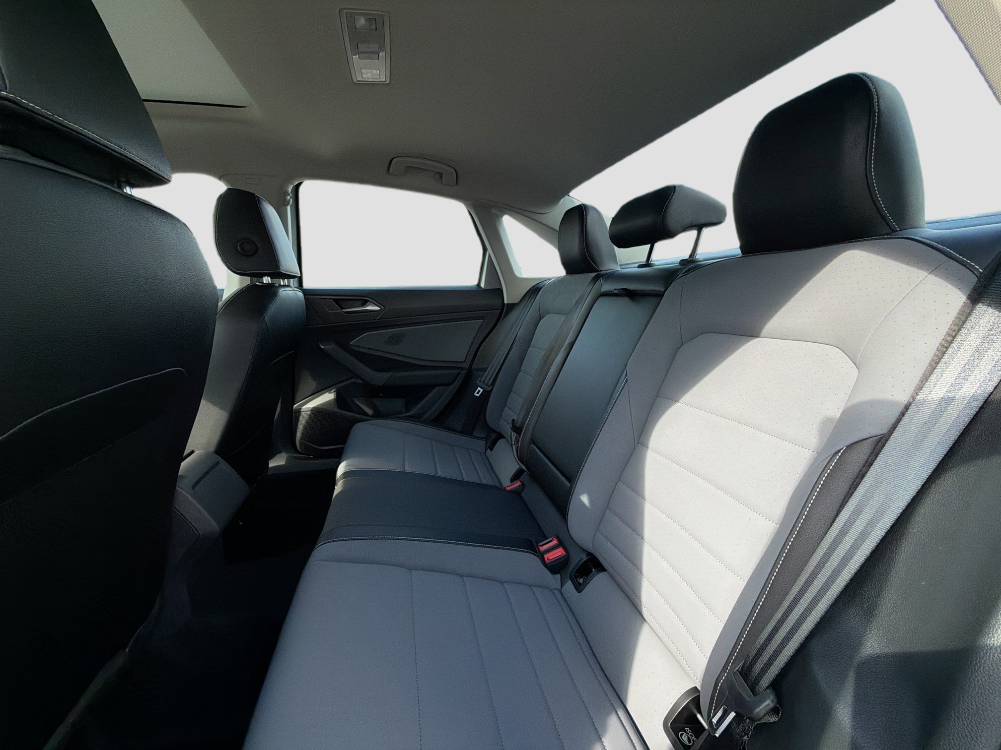 New 2026 Volkswagen Jetta SE image 18