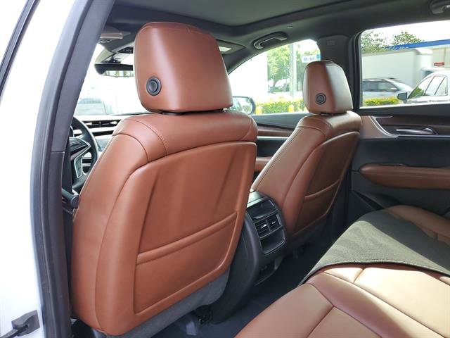 Certified 2023 Cadillac XT5 Premium Luxury w/ Technology Package FWD image 16