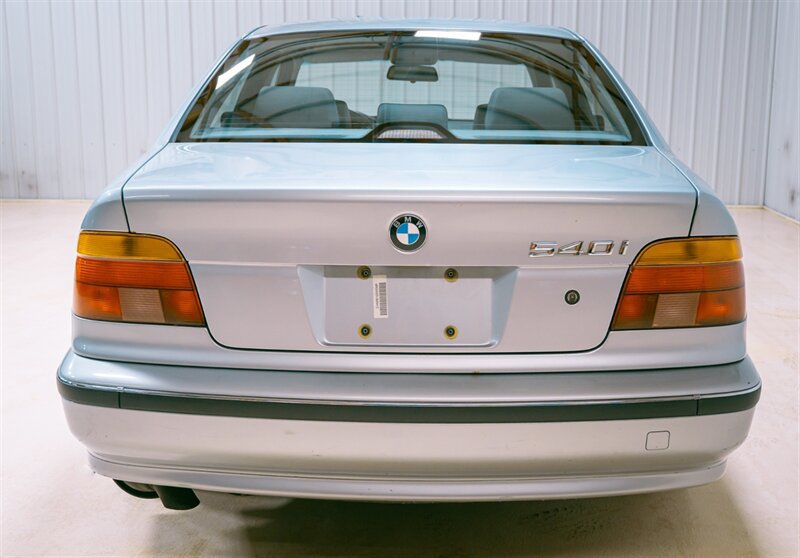 Used 1997 BMW 540i Sedan RWD image 6