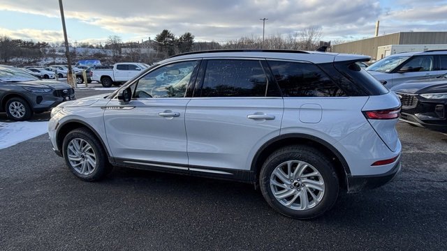 New 2026 Lincoln Corsair Premiere image 6