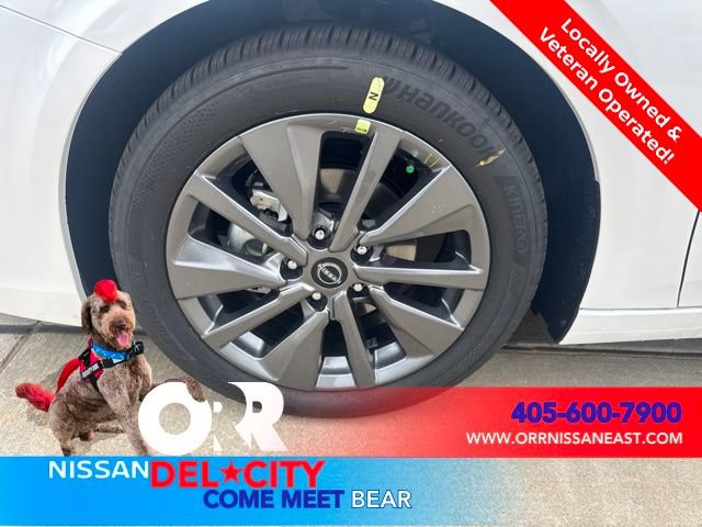 New 2026 Nissan Sentra SL w/ Floor Mat Package FWD image 9