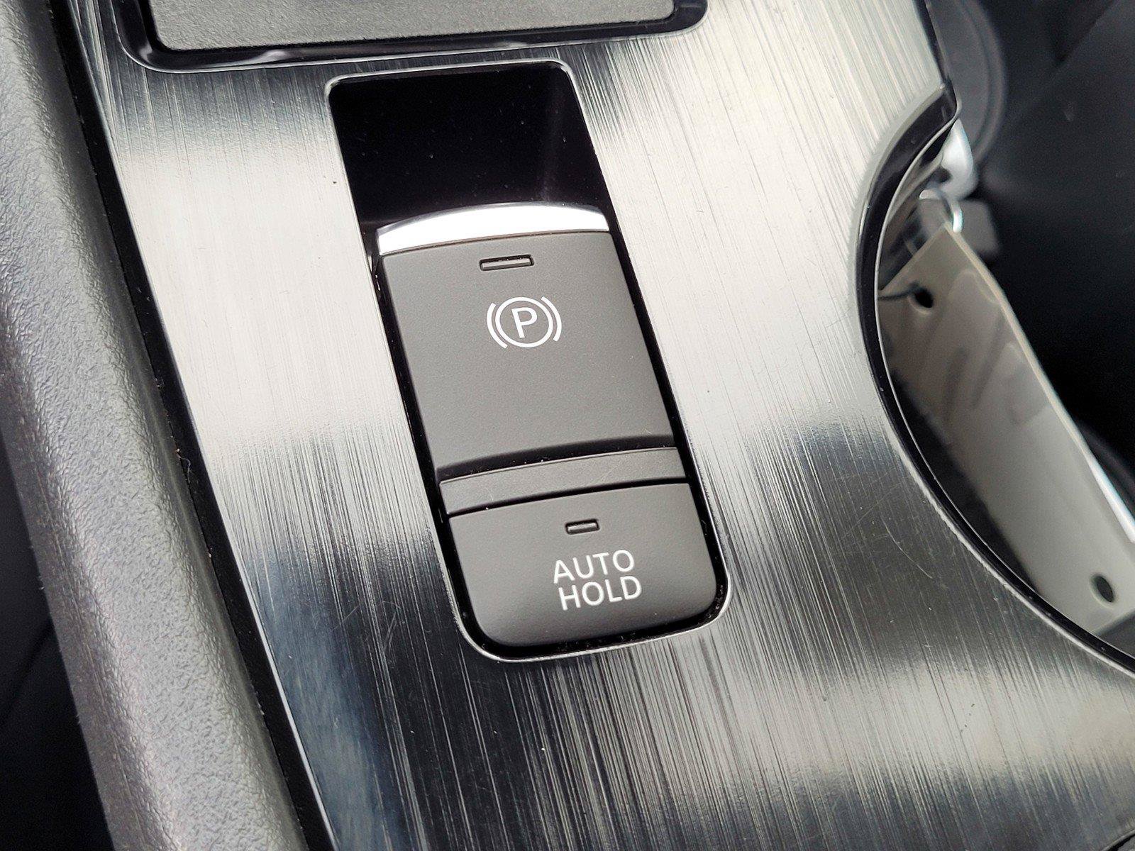 Used 2023 Nissan Rogue SV AWD/4WD image 13
