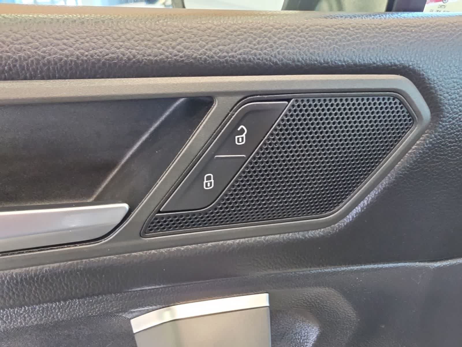 Used 2019 Volkswagen Tiguan S AWD/4WD image 19