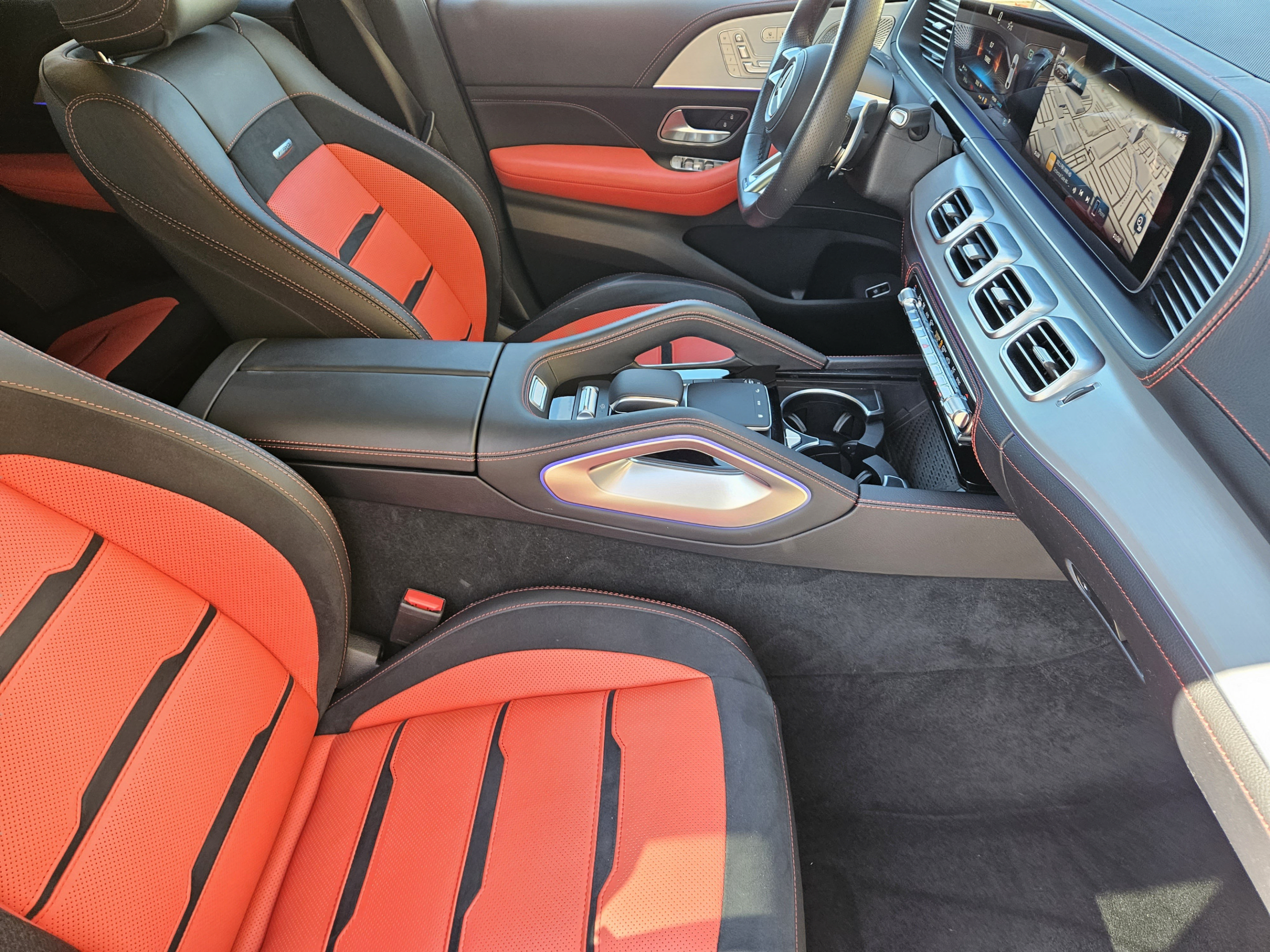Certified 2024 Mercedes-Benz GLE 53 AMG 4MATIC Coupe w/ Driver Assistance Package image 11