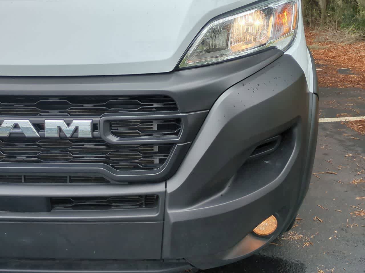Used 2025 RAM ProMaster 2500 w/ Convenience Group FWD image 11