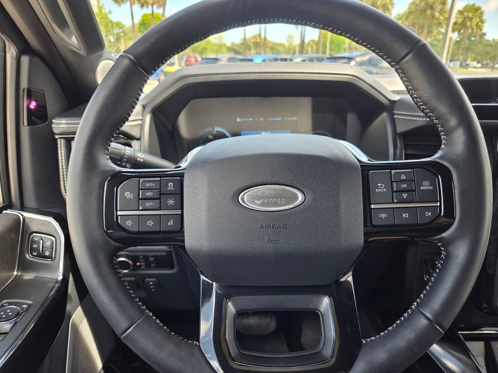 Used 2023 Ford F150 Lightning Platinum AWD/4WD image 19