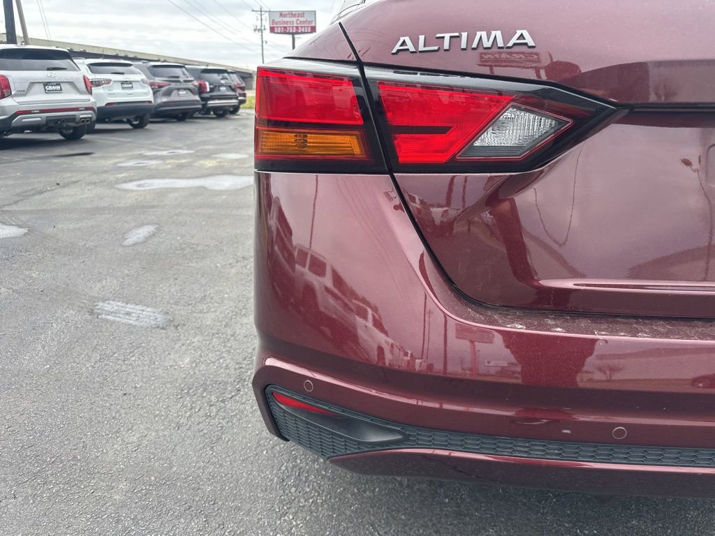 Used 2025 Nissan Altima 2.5 SV AWD/4WD image 8
