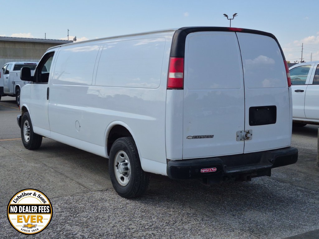 Used 2015 Chevrolet Express 3500 Extended RWD image 5
