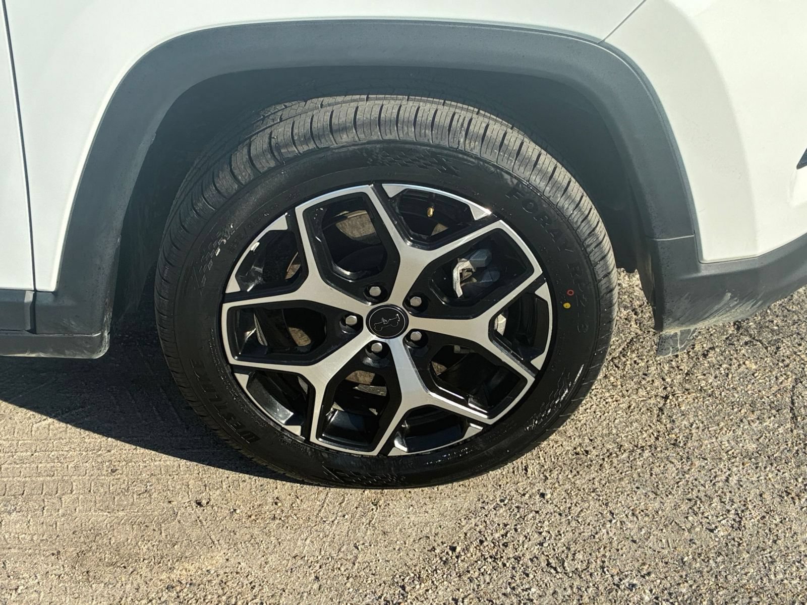 Used 2025 Jeep Compass Limited AWD/4WD image 24