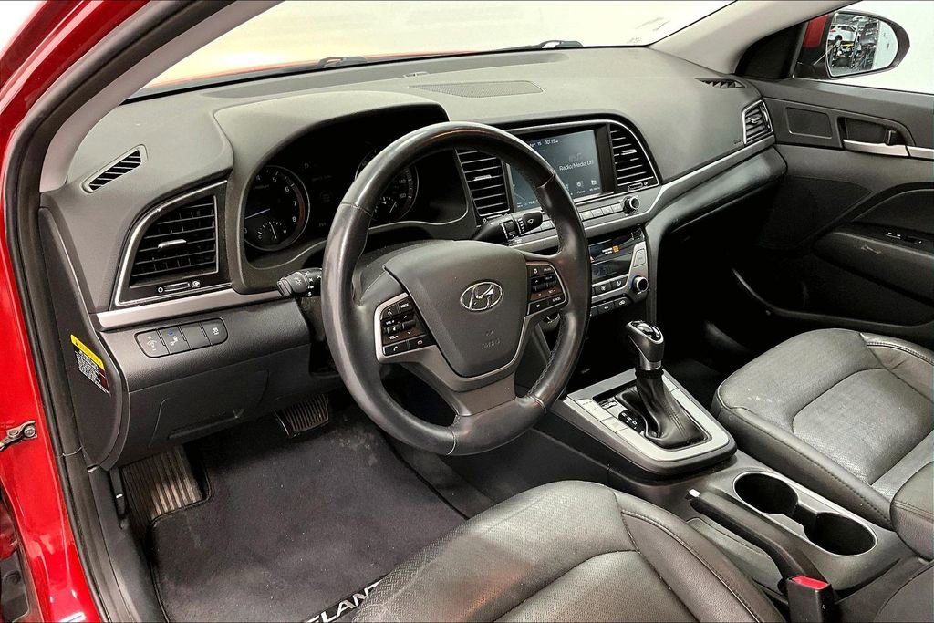Used 2017 Hyundai Elantra Limited w/ Limited Tech Package 04 image 16