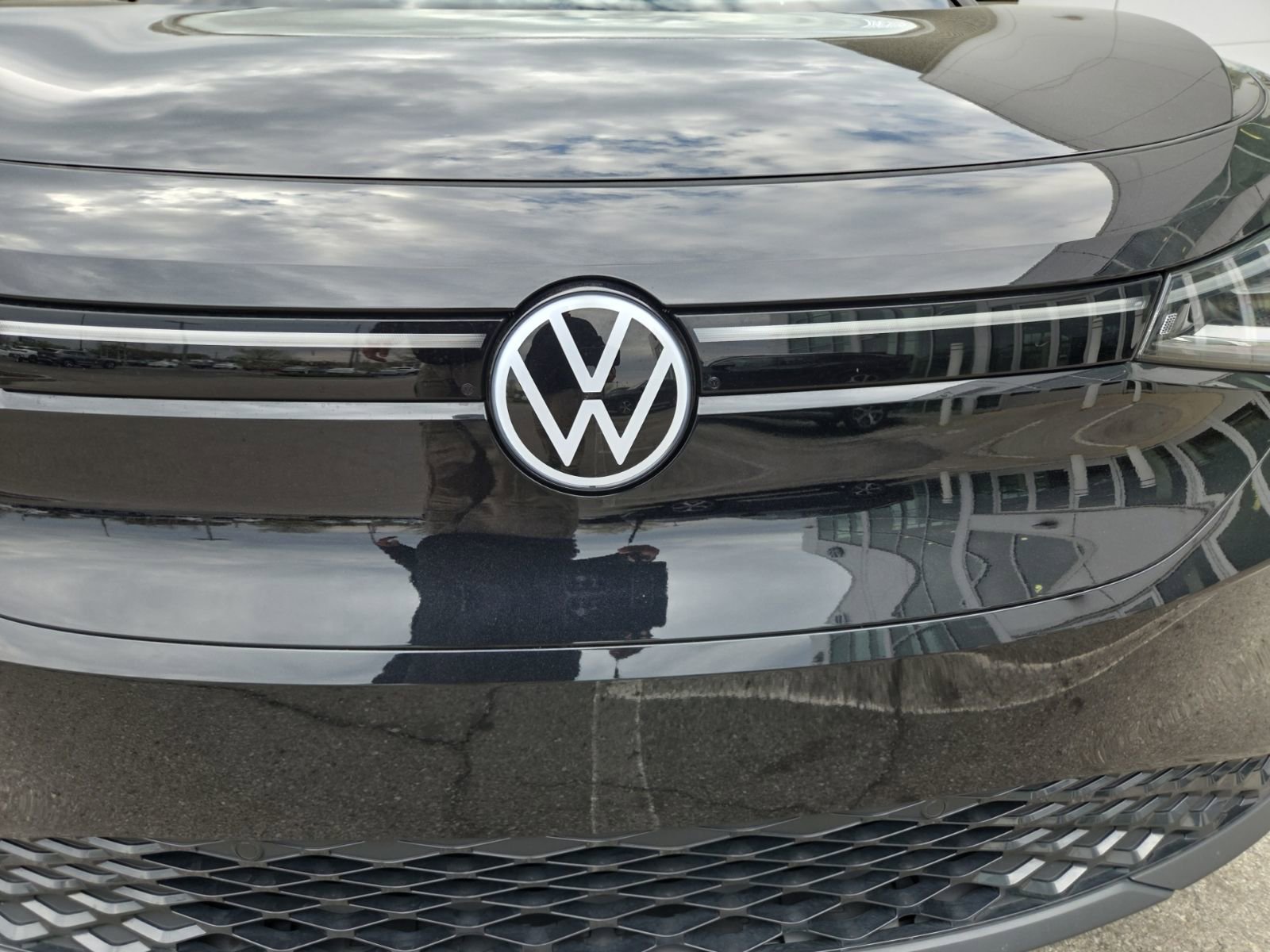 Used 2023 Volkswagen ID.4 Pro S image 5