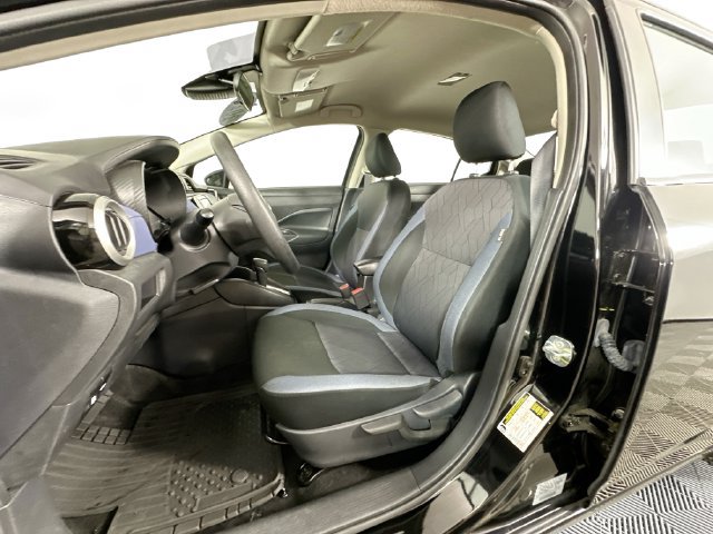 Used 2024 Nissan Versa SV FWD image 17