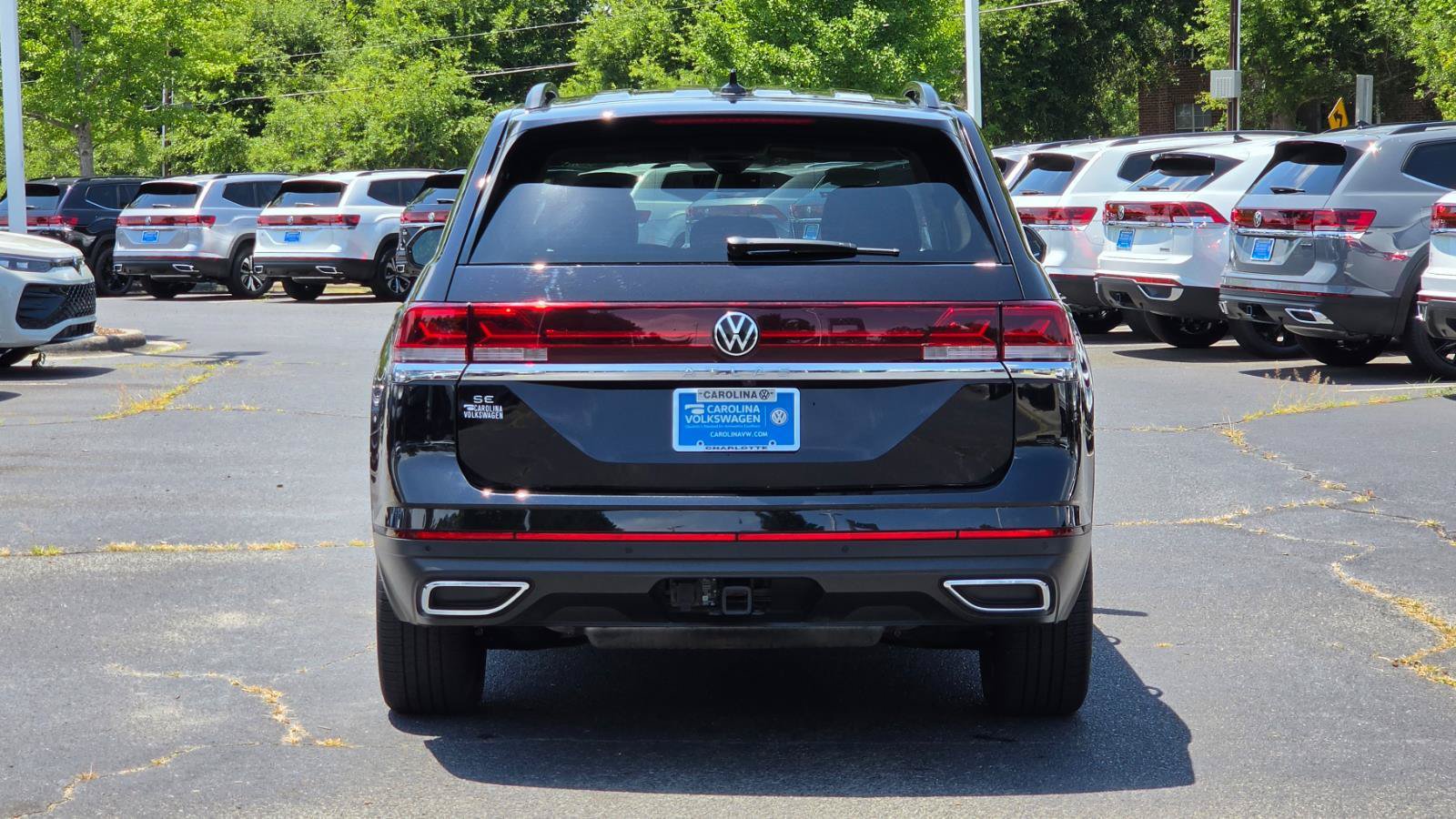 Used 2026 Volkswagen Atlas SE FWD image 4