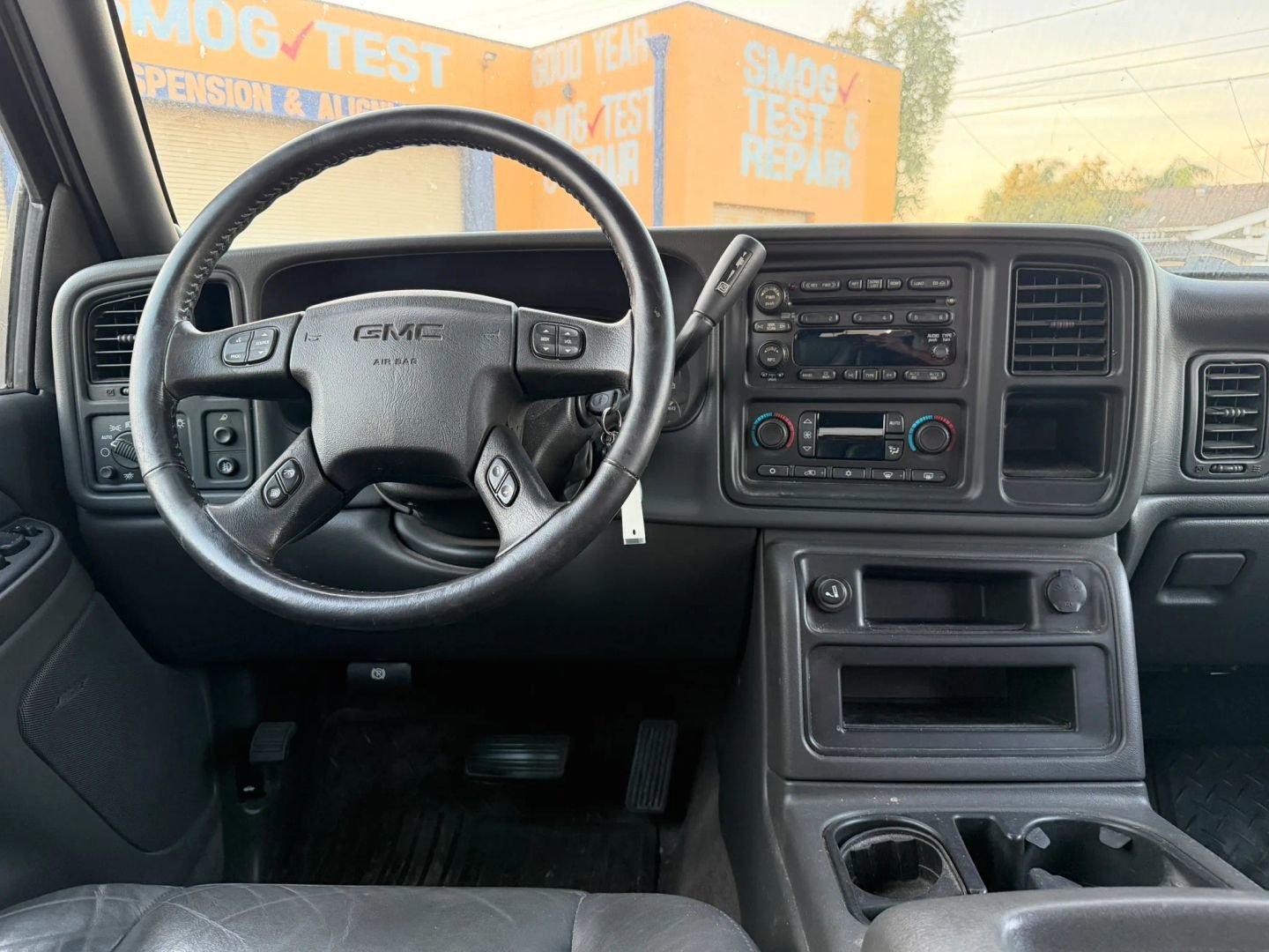 Used 2005 GMC Sierra 2500 SLT w/ Heavy-Duty Power Package RWD image 20
