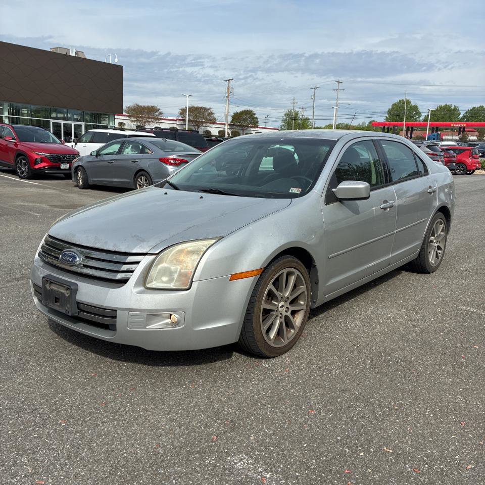 Used 2009 Ford Fusion SE FWD image 2