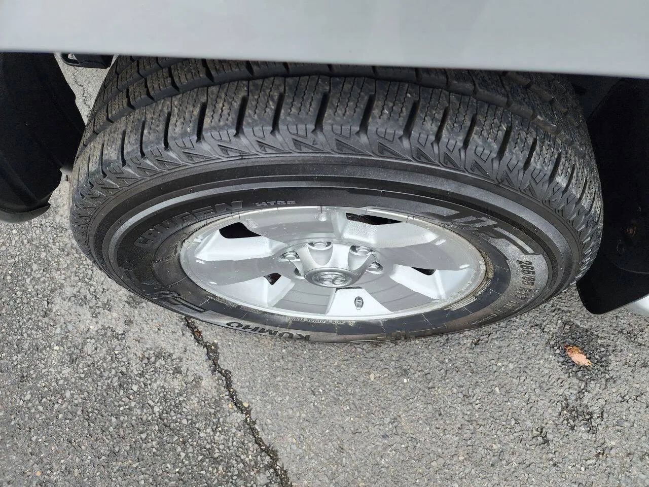 Used 2004 Toyota 4Runner Limited image 27