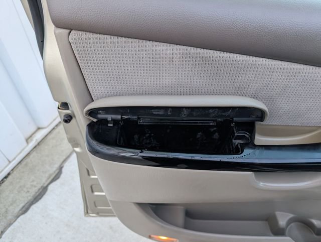 Used 2004 Toyota Sienna CE image 18