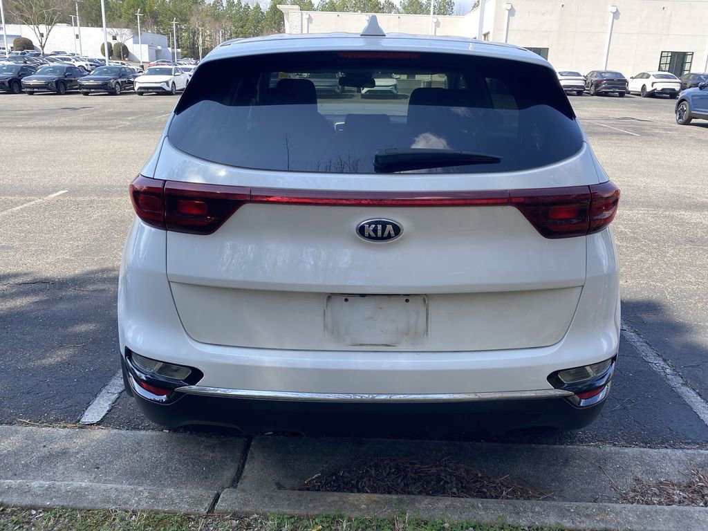 Used 2021 Kia Sportage LX image 3