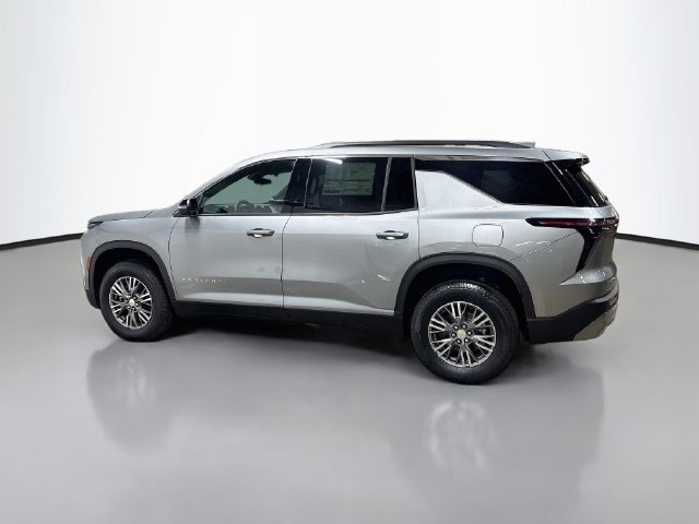 New 2027 Chevrolet Traverse LT w/ LPO, Floor Liner Package FWD image 11