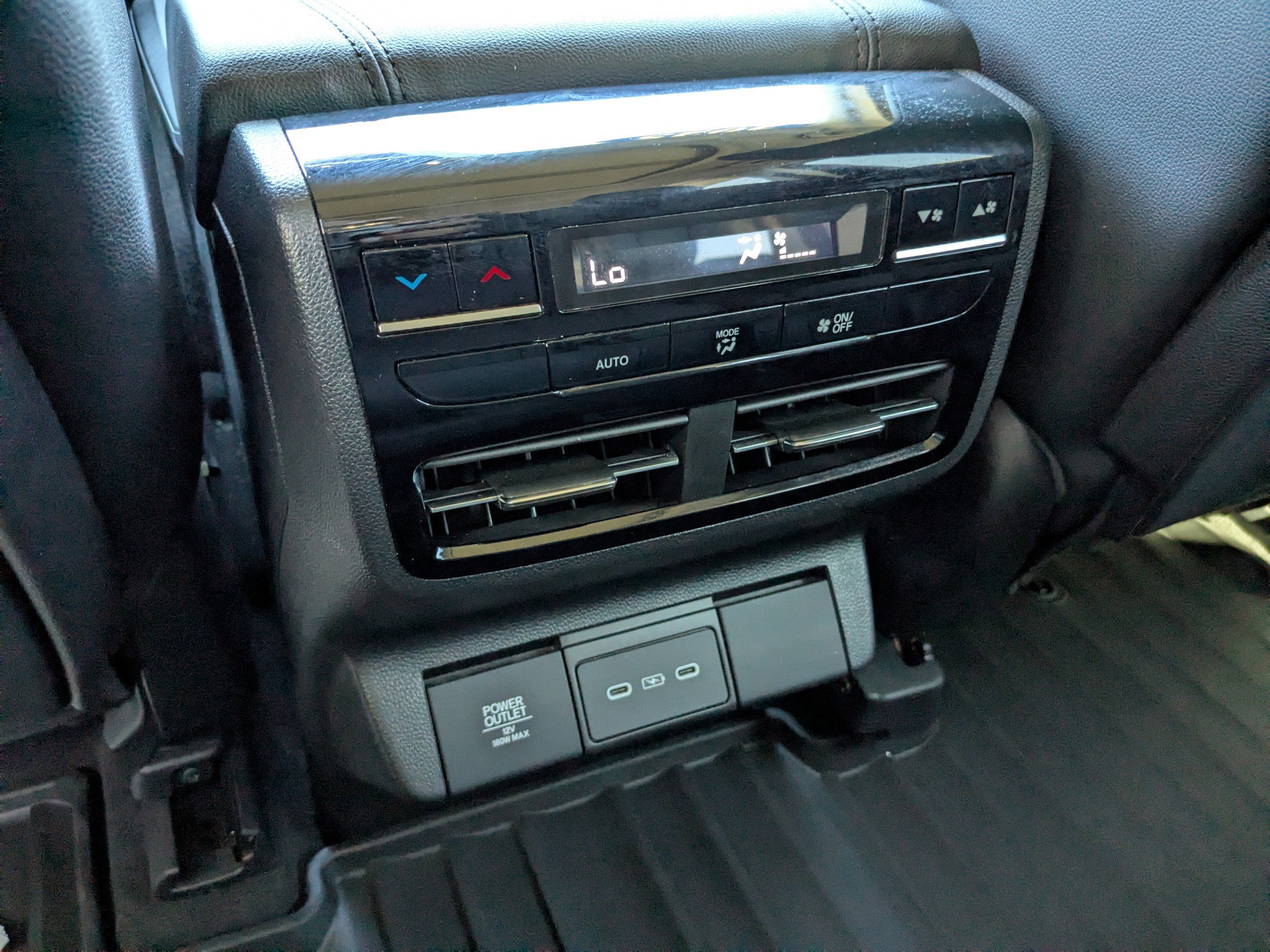 Used 2025 Acura MDX SH-AWD image 17