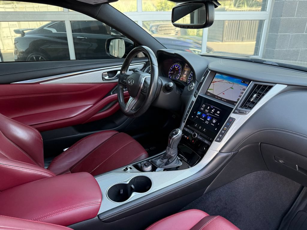 Used 2018 INFINITI Q60 Red Sport 400 AWD/4WD image 42