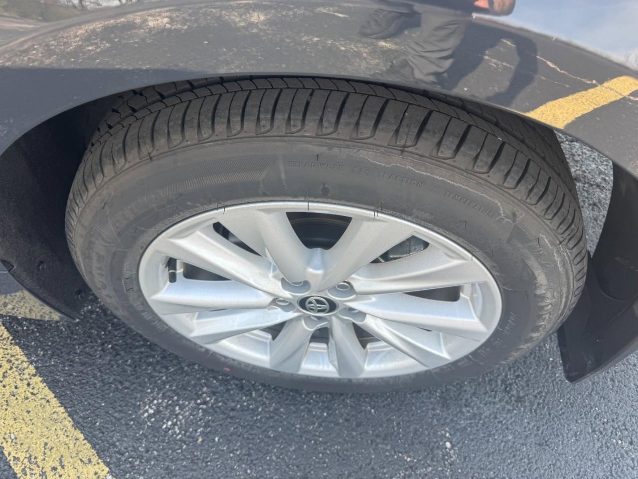 Used 2026 Toyota Corolla LE w/ LE Premium Package image 8