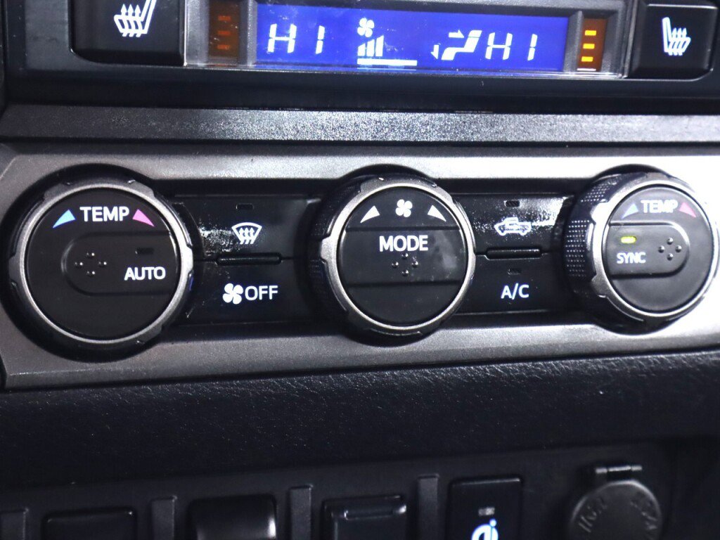 Used 2020 Toyota Tacoma TRD Off-Road w/ TRD Premium Off Road Package image 25