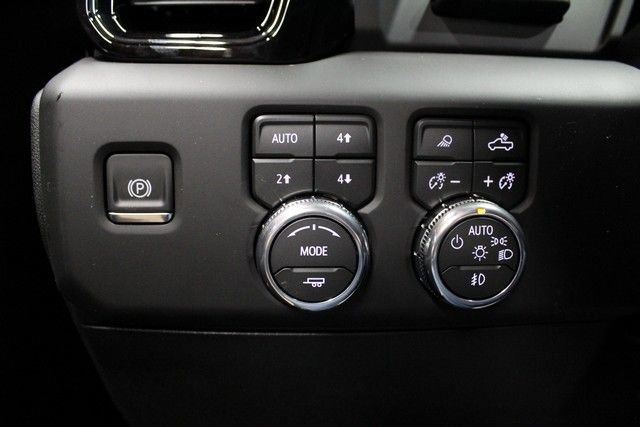 New 2026 GMC Sierra 2500 AT4 w/ Technology Package image 23