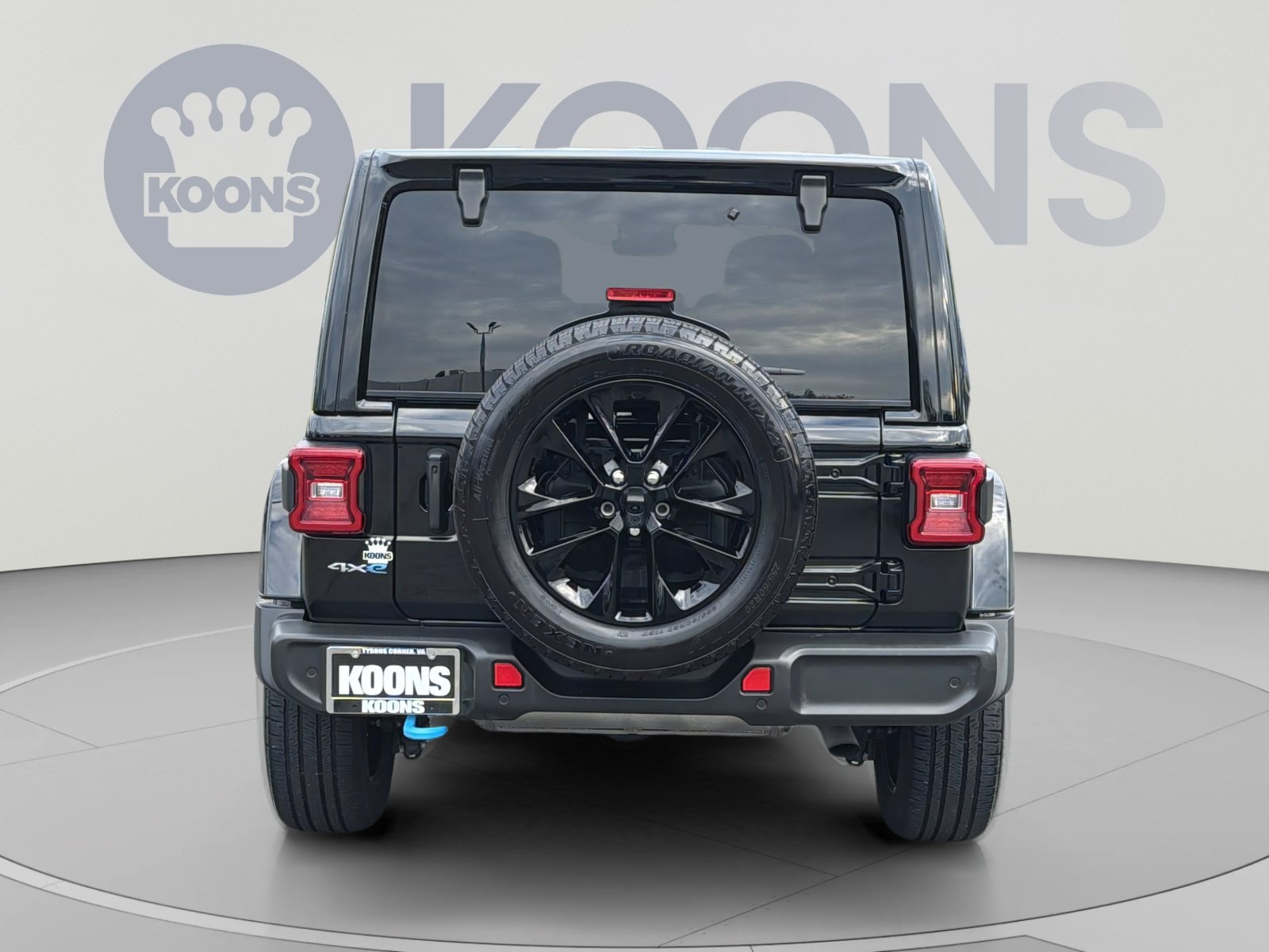 Used 2024 Jeep Wrangler Unlimited Sahara w/ Technology Group AWD/4WD image 5