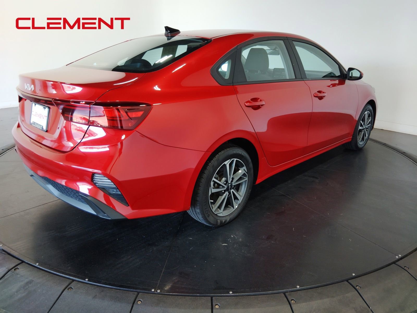 Used 2022 Kia Forte LXS image 5