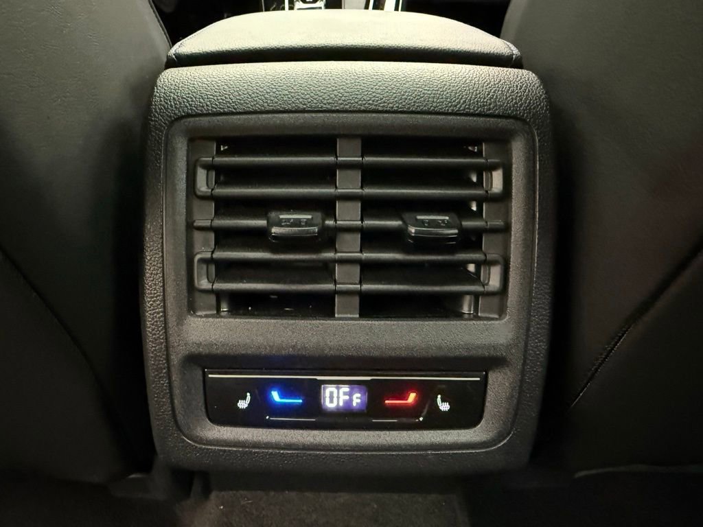 Used 2024 Volkswagen Golf R image 25