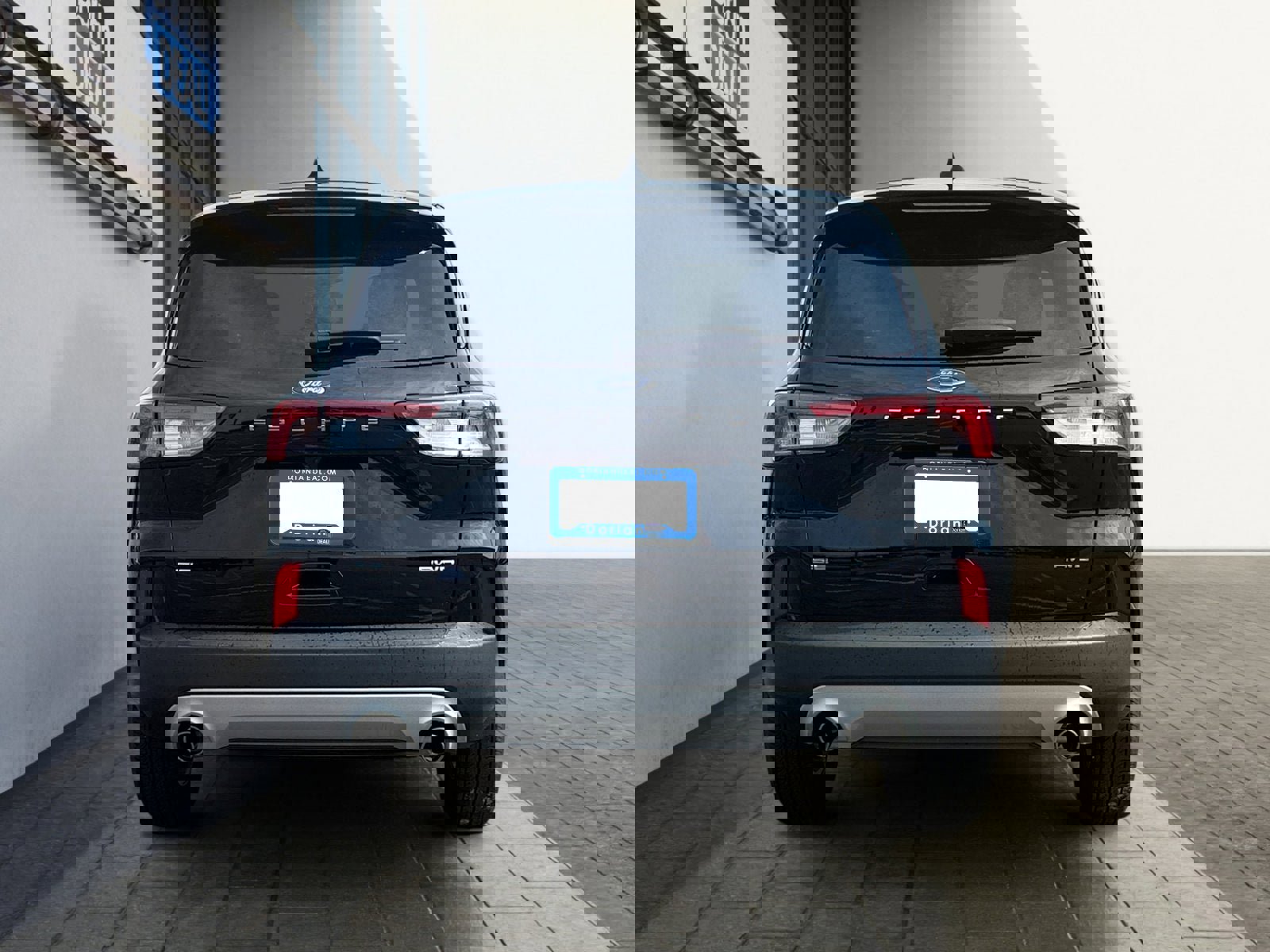 Certified 2022 Ford Escape SE w/ Cold Weather Package image 4