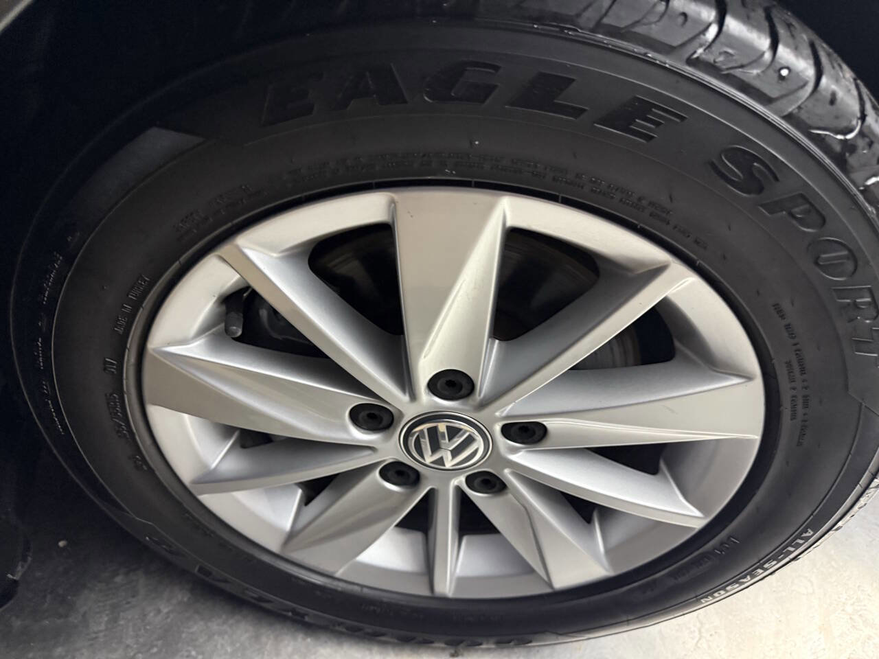 Used 2015 Volkswagen Golf SE image 25