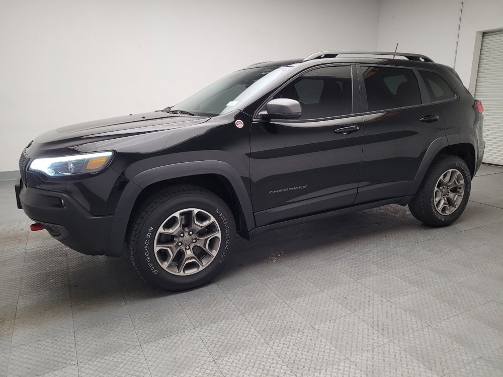 Used 2021 Jeep Cherokee Trailhawk image 2