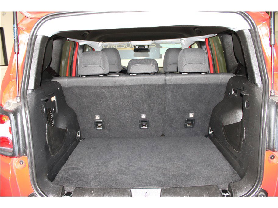 Used 2021 Jeep Renegade Sport image 21